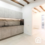 Piso reformado en venta en Sagrada Familia