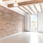 Piso reformado en venta en el Raval